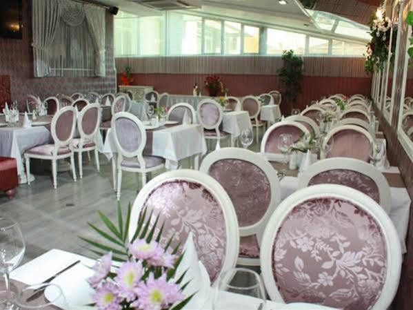 Boutique Hotel Behi Kurdzhali Bagian luar foto